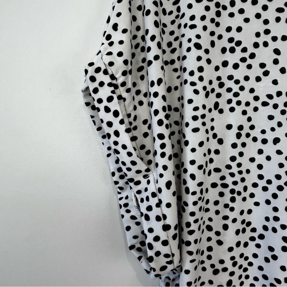 Lily Morgan Polka Dot Short Sleeve 1X - Picture 2 of 3
